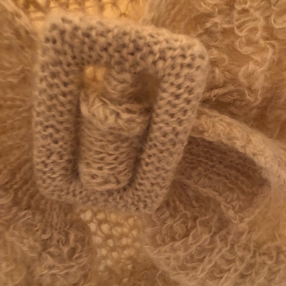 Beige-Tan Shoulder Wrap - Picture 5 of 5